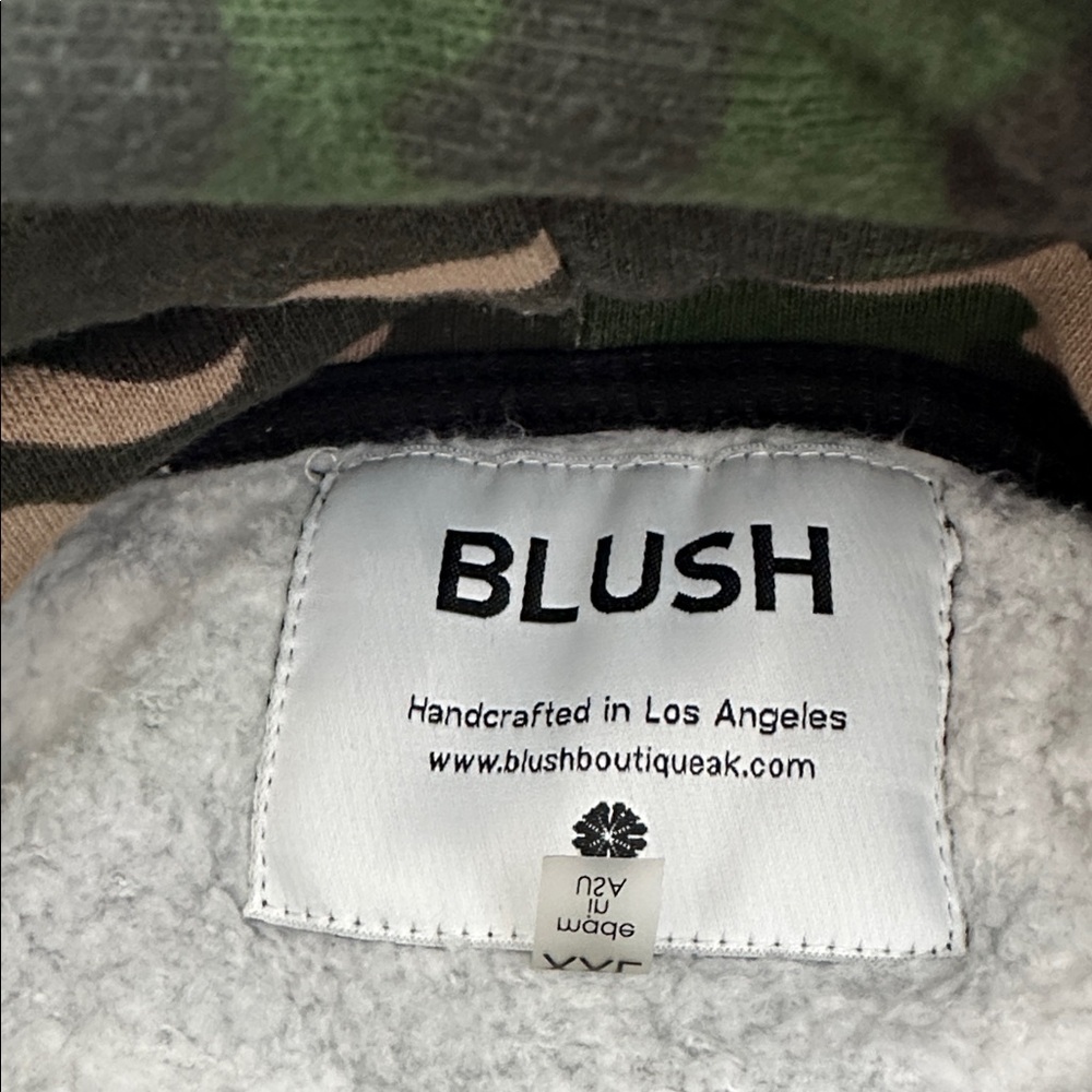ALASKA Hoodie - Picture 3 of 7